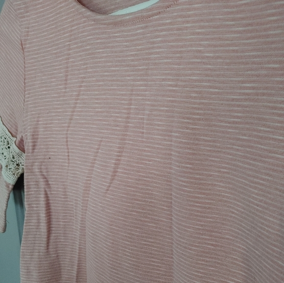 2/$40 Amber Grace Ruffled Shirt - Picture 3 of 4